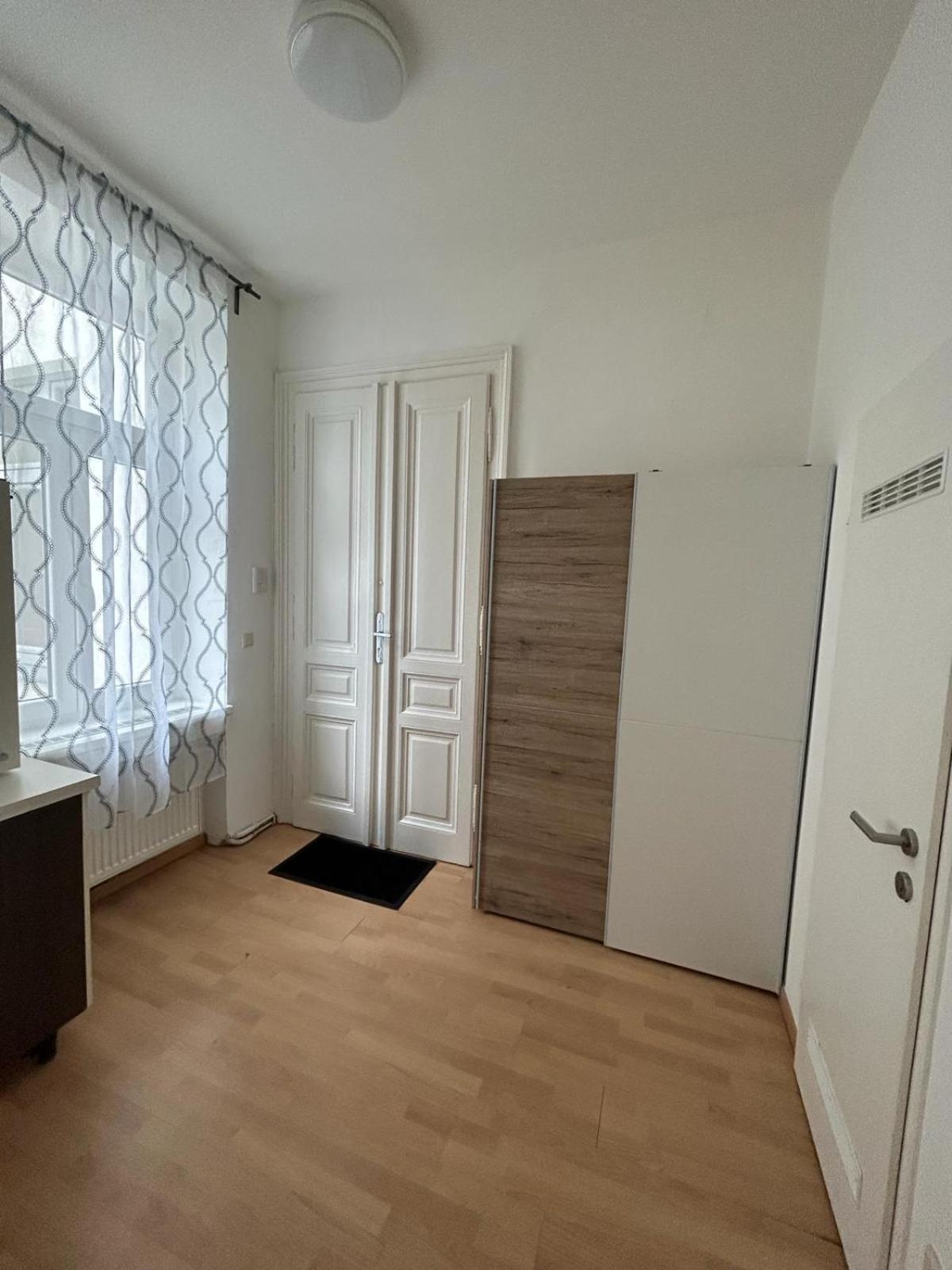 City Elegance Central Gem With Free Parking And Fast Internet 250 Mbits Wenen Buitenkant foto