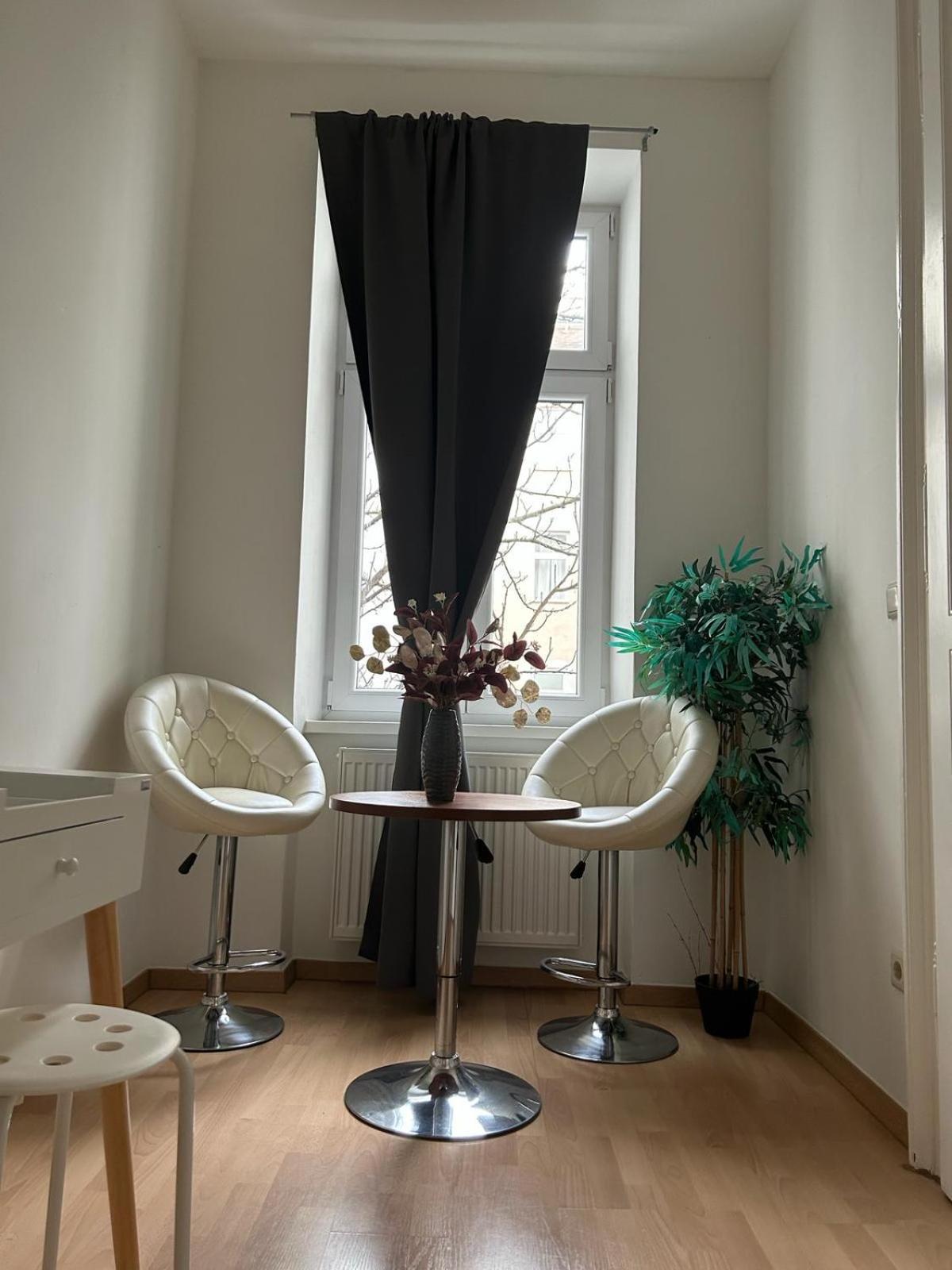 City Elegance Central Gem With Free Parking And Fast Internet 250 Mbits Wenen Buitenkant foto
